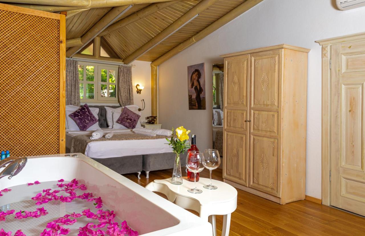 Petunya Konak Boutique Hotel İçmeler Esterno foto